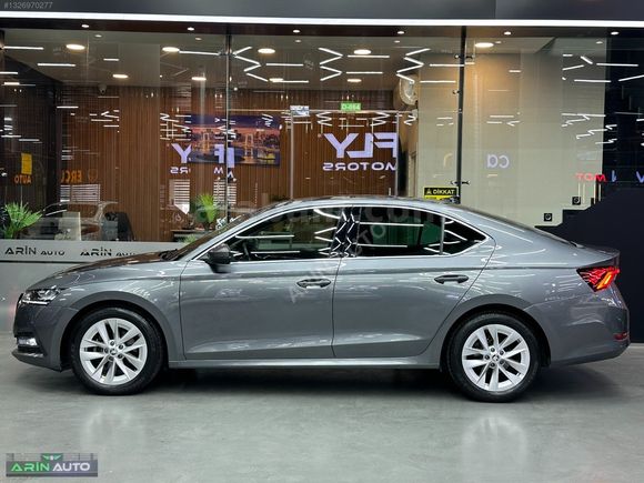 2023 YENİ KASA SKODA OCTAVİA 1.5 E-TEC PREMİUM DSG HİBRİT
