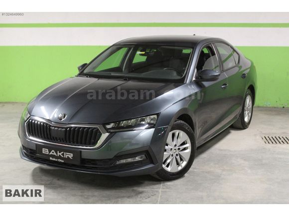 2022 SKODA OCTAVİA 1.5 E-TEC ELİTE 83000KM GERİ GÖRÜŞ DEĞİŞENSİZ