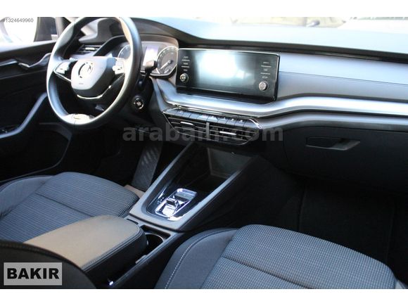 2022 SKODA OCTAVİA 1.5 E-TEC ELİTE 83000KM GERİ GÖRÜŞ DEĞİŞENSİZ