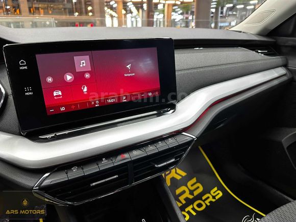 2023 OCTAVİA 1.5 E-TEC PREMİUM LANSMAN RENK 91.000 KM