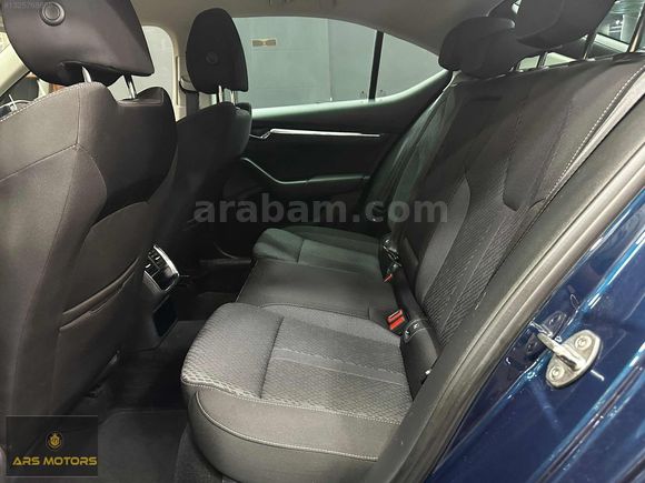 2023 OCTAVİA 1.5 E-TEC PREMİUM LANSMAN RENK 91.000 KM