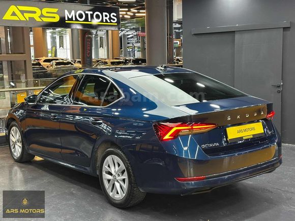 2023 OCTAVİA 1.5 E-TEC PREMİUM LANSMAN RENK 91.000 KM