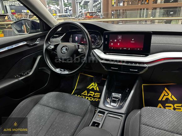 2023 OCTAVİA 1.5 E-TEC PREMİUM LANSMAN RENK 91.000 KM