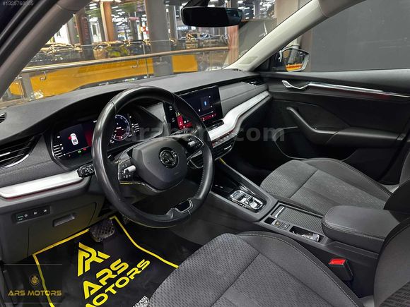 2023 OCTAVİA 1.5 E-TEC PREMİUM LANSMAN RENK 91.000 KM