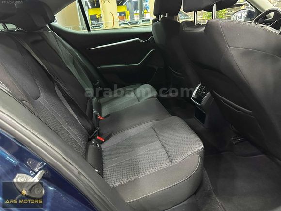 2023 OCTAVİA 1.5 E-TEC PREMİUM LANSMAN RENK 91.000 KM