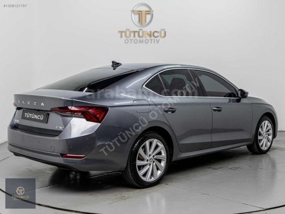 2024 OCTAVİA 1.5 E-TEC PRESTİGE K ISITMA ELK BAGAJ BOYASIZ %20