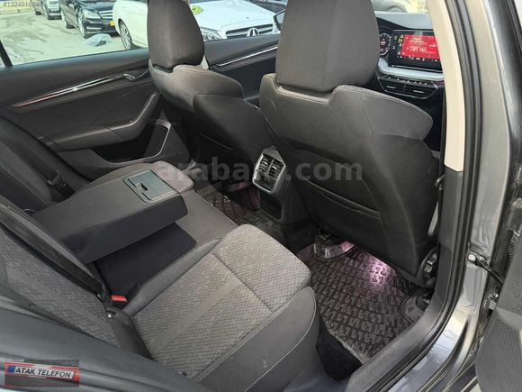 2024 SKODA OCTAVİA 1.5 TSİ E-TEC PREMİUM DSG 20 BİN KM.HATASIZ