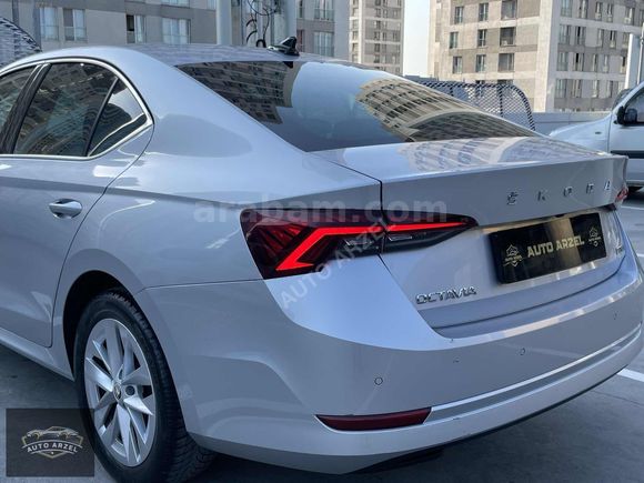 AUTO ARZEL 2023 SKODA OCTAVİA 1.5 TSİ E-TEC PREMİUM SERVİS BAKIM