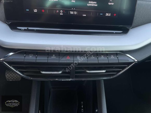 AUTO ARZEL 2023 SKODA OCTAVİA 1.5 TSİ E-TEC PREMİUM SERVİS BAKIM