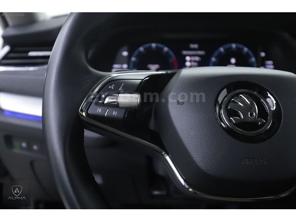 2023 OCTAVİA 1.5E-TEC PREMİUM C.PLAY HAYALET-HATA-BOYA-HASAR-YOK
