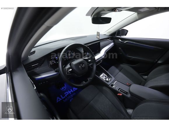 2023 OCTAVİA 1.5E-TEC PREMİUM C.PLAY HAYALET-HATA-BOYA-HASAR-YOK