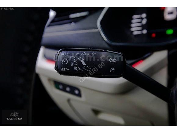 HATASIZ/BOYASIZ/2021/OCTAVİA 1.5 e-Tec Premium 58.000KM/MAVİ+BEJ