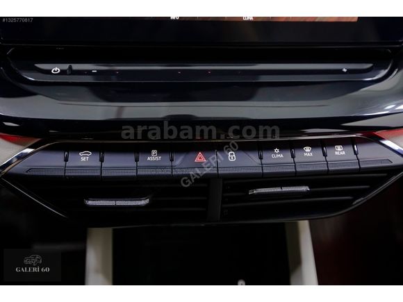 HATASIZ/BOYASIZ/2021/OCTAVİA 1.5 e-Tec Premium 58.000KM/MAVİ+BEJ