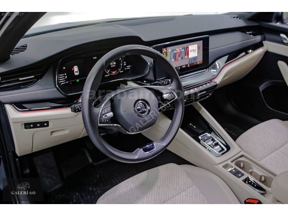 HATASIZ/BOYASIZ/2021/OCTAVİA 1.5 e-Tec Premium 58.000KM/MAVİ+BEJ