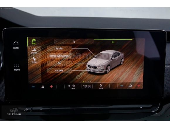 HATASIZ/BOYASIZ/2021/OCTAVİA 1.5 e-Tec Premium 58.000KM/MAVİ+BEJ
