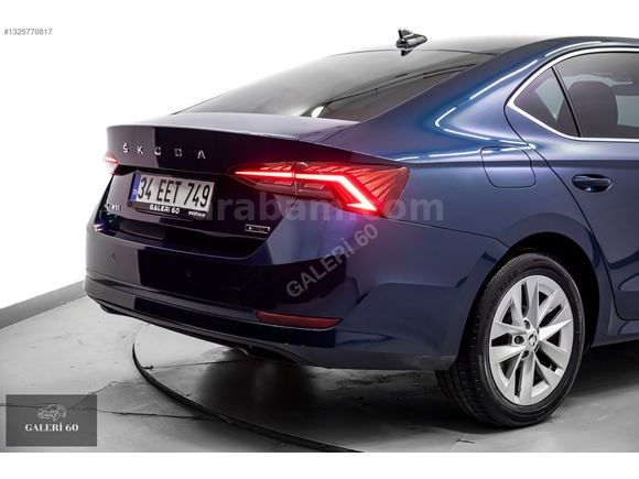 HATASIZ/BOYASIZ/2021/OCTAVİA 1.5 e-Tec Premium 58.000KM/MAVİ+BEJ