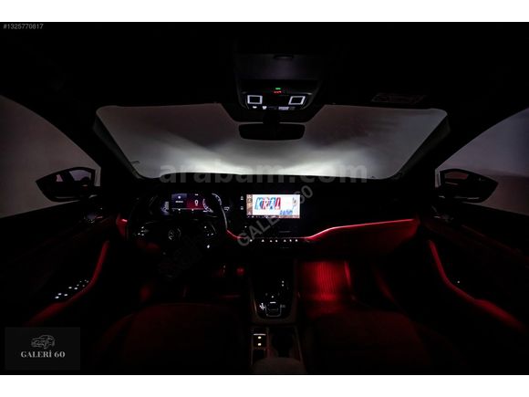HATASIZ/BOYASIZ/2021/OCTAVİA 1.5 e-Tec Premium 58.000KM/MAVİ+BEJ