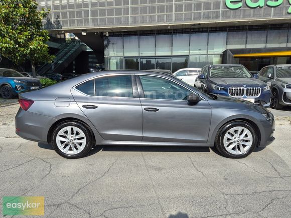%20 PEŞİN 24 AY TAKSİT!! 2024 SKODA OCTAVIA 1.5 TSI ACT e-TEC