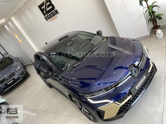 EGEBİR OTO /2024 MEGANE E-TECH İCONİC/TAM DOLU/HATASIZ/ÇİFT RENK