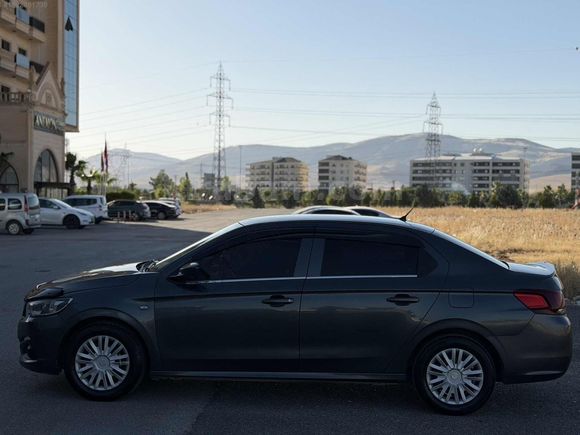 ÖZMAR'DAN 2017 MODEL PEUGEOT 301 .