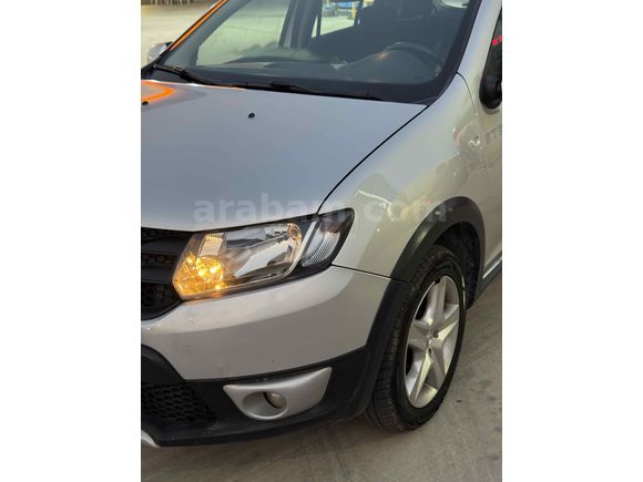 Sahibinden Dacia Sandero 1.5 dCi Stepway 2015 Model 