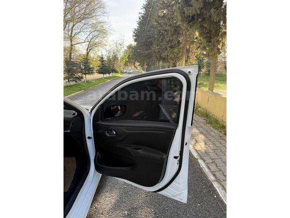 2016 DEĞİŞENSİZ TRAMERSİZ 3P BOYALI 301 ACTİVE PAKET