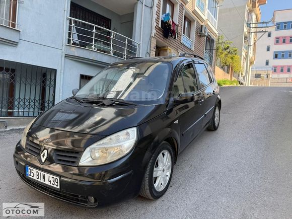 CAM TAVANLI GENİŞ AİLE ARACI