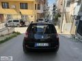 CAM TAVANLI GENİŞ AİLE ARACI