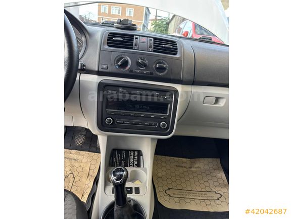 2011 SKODA FABİA 1.2 BENZİN 2.5 PARÇA BOYALI