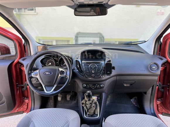 SAHİBİNDEN  HATASIZ OTOMOBİL RUHSATLI CORIER 