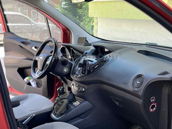 SAHİBİNDEN  HATASIZ OTOMOBİL RUHSATLI CORIER 