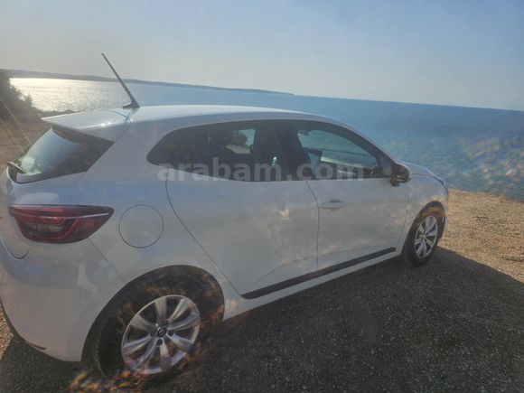 Sahibinden Renault Clio 1.0 TCe Joy 2022 Model