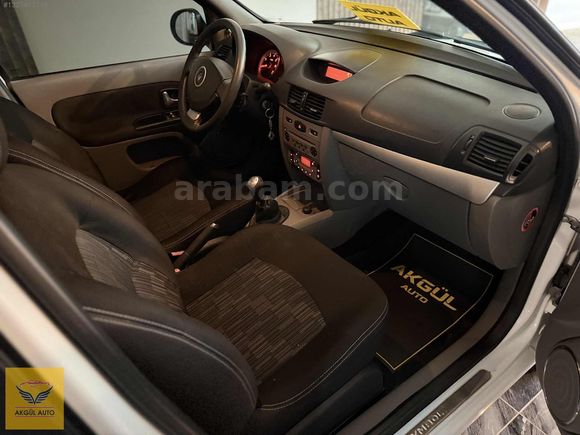 AKGÜL AUTO TEMİZ BAKIMLIDIR HATASIZ BOYASIZ EN FULL PAKET