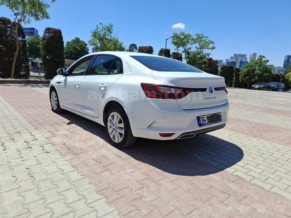 Sahibinden Renault Megane 1.3 TCe Joy 2021 Model