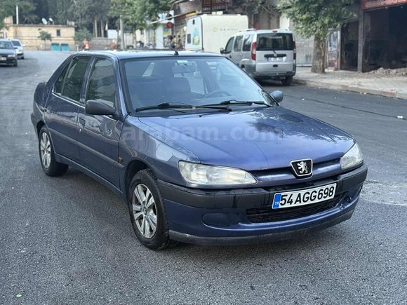 DEĞIŞENSIZ 1999 GRİFFE