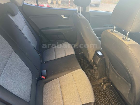 Sahibinden Kia Stonic 1.4 MPI Cool 2022 Model 