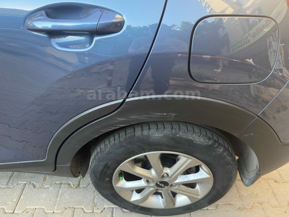 Sahibinden Kia Stonic 1.4 MPI Cool 2022 Model 