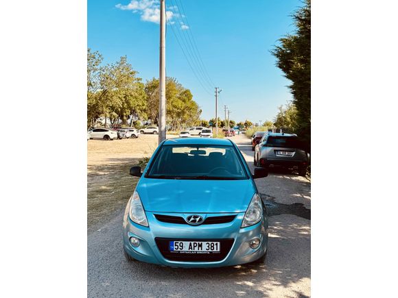 Sahibinden Hyundai i20 1.4 CRDi Select 2009 Model 
