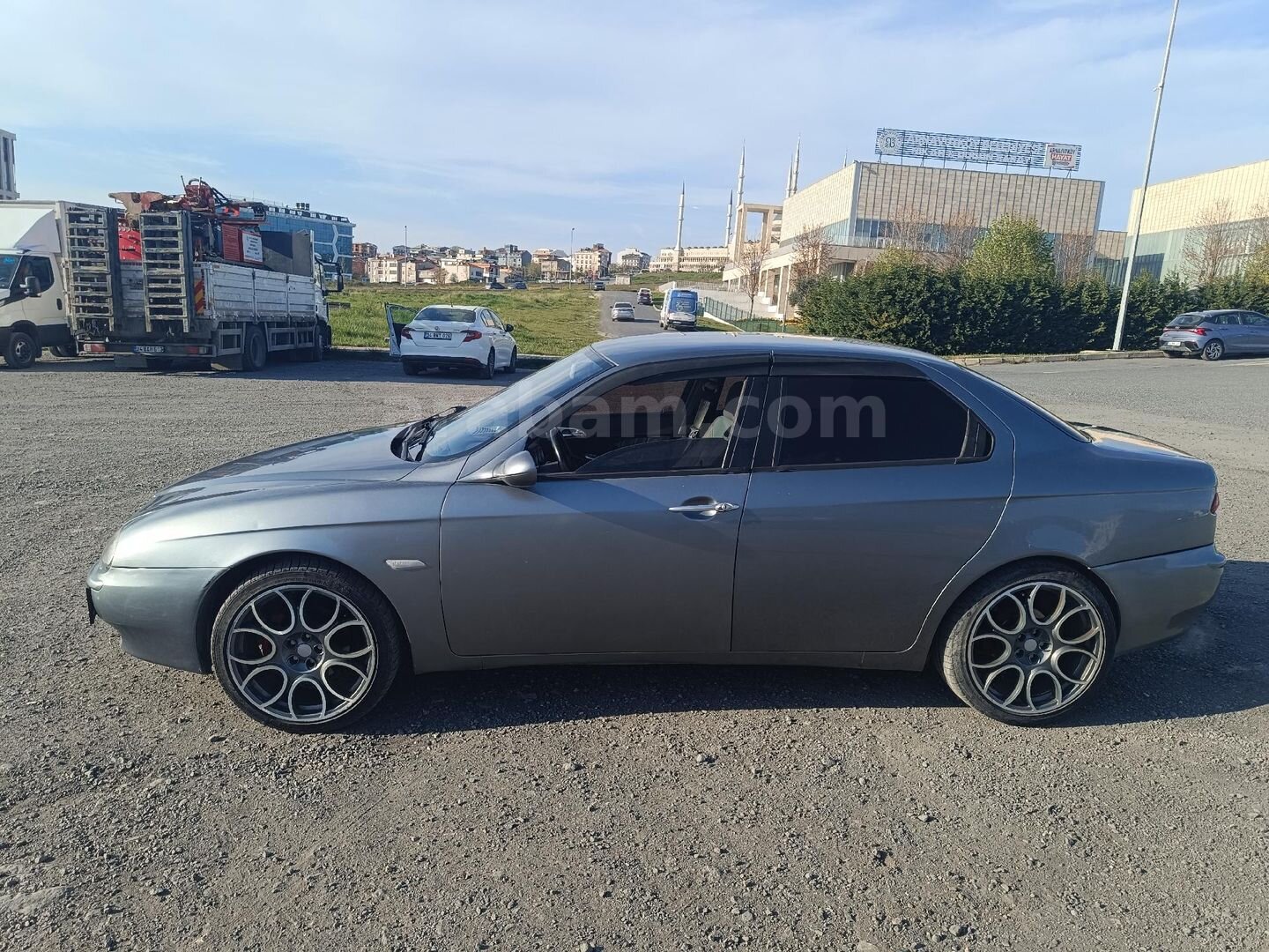 Sahibinden Alfa Romeo 156 1.6 TS 2001 Model İstanbul 320.000 km Gri (metalik) 5