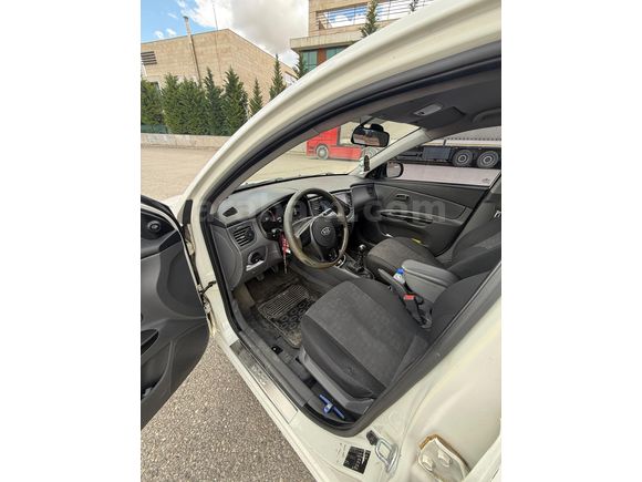 Sahibinden Kia Rio 1.5 CRDi Trend 2011 Model
