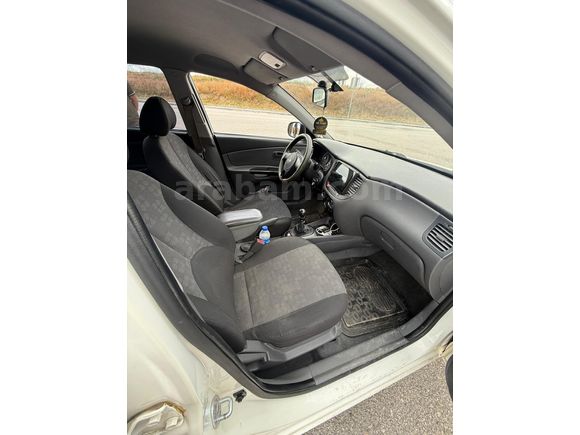 Sahibinden Kia Rio 1.5 CRDi Trend 2011 Model