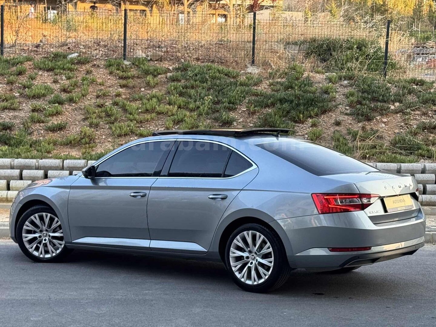 Galeriden Skoda SuperB 1.5 TSI Prestige 2020 Model İstanbul 112.000 km Gri 6