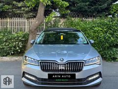 2023 SKODA SUPERB PRESTİGE EN DOLUSU CAM TAVAN DEĞİŞENSİZ
