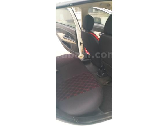 Sahibinden Fiat Linea 1.3 Multijet Active Plus 2011 Model  251.000 km Beyaz