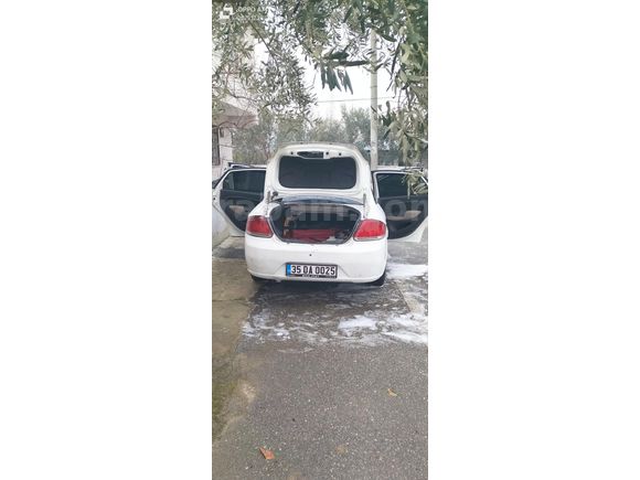Sahibinden Fiat Linea 1.3 Multijet Active Plus 2011 Model  251.000 km Beyaz