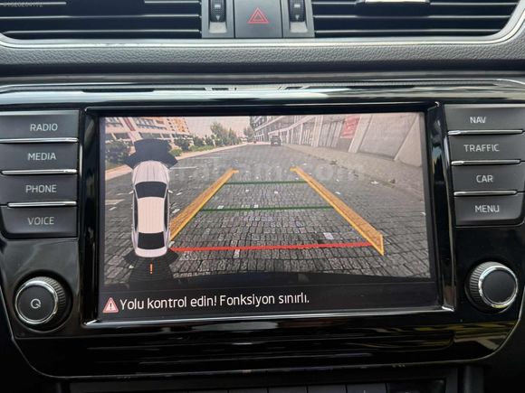 2016 MODEL CAM TAVAN DEĞIŞENSİZ TEMİZ BAKIMLI