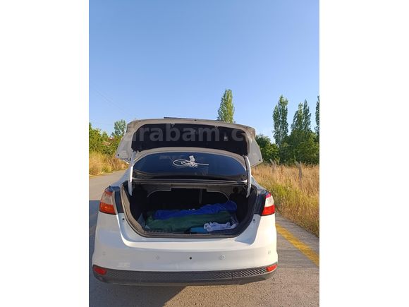 Sahibinden Ford Focus 1.6 Ti-VCT Style 2013 Model