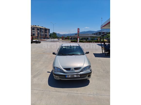 Sahibinden Renault Megane 1.6 RTA 2000 Model 