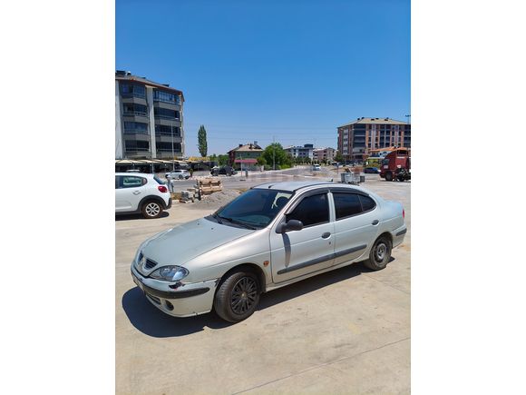 Sahibinden Renault Megane 1.6 RTA 2000 Model 
