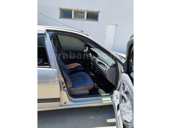 Sahibinden Renault Megane 1.6 RTA 2000 Model 